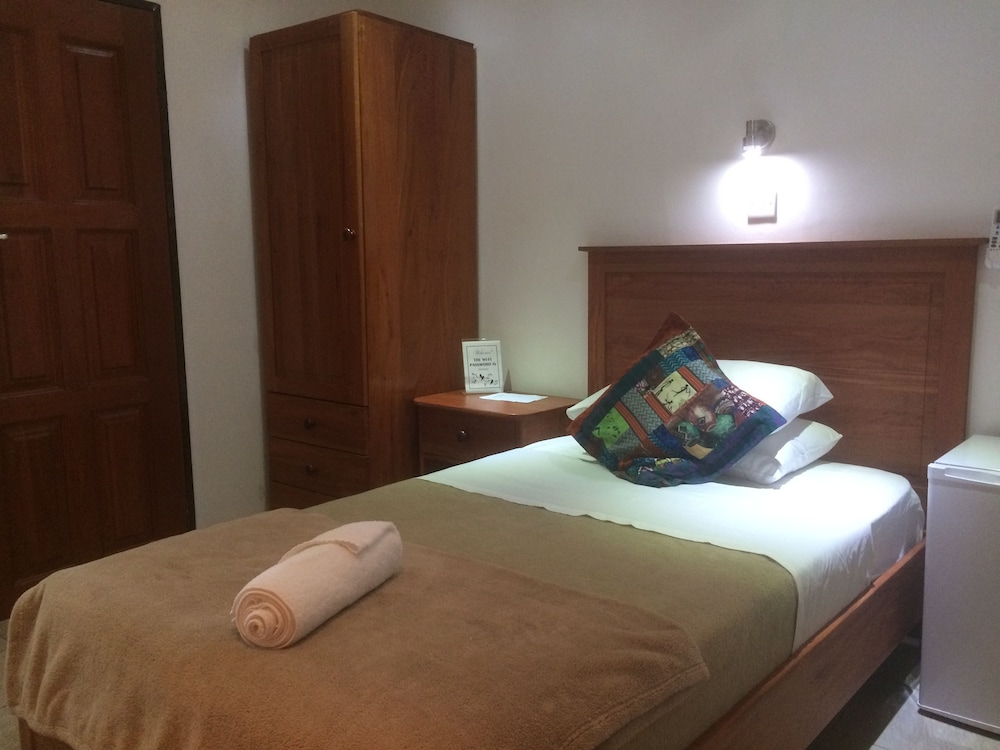 Comfort Single Room, 1 Bedroom, Ensuite photo 3