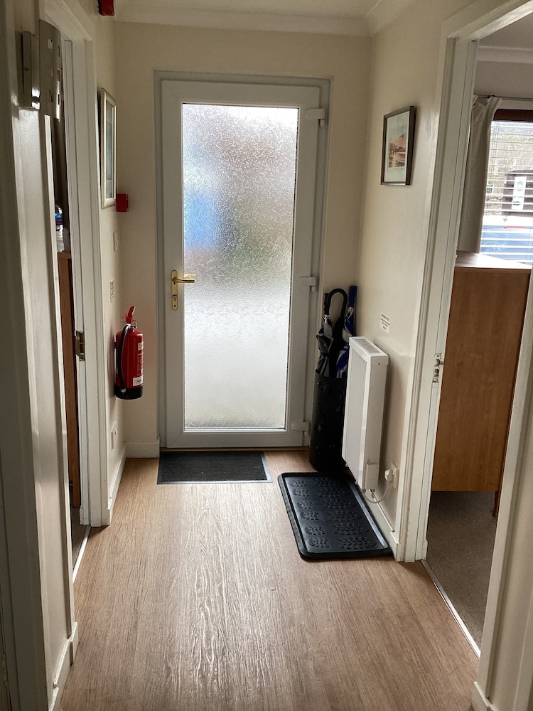 Family Suite, 3 Bedrooms, Shared Bathroom photo 2