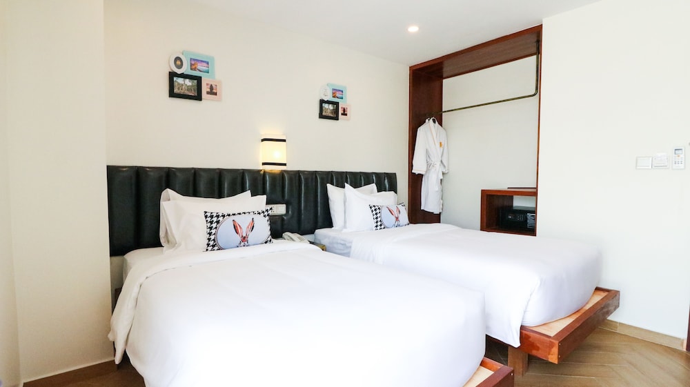 Deluxe Twin Room - Photo 2