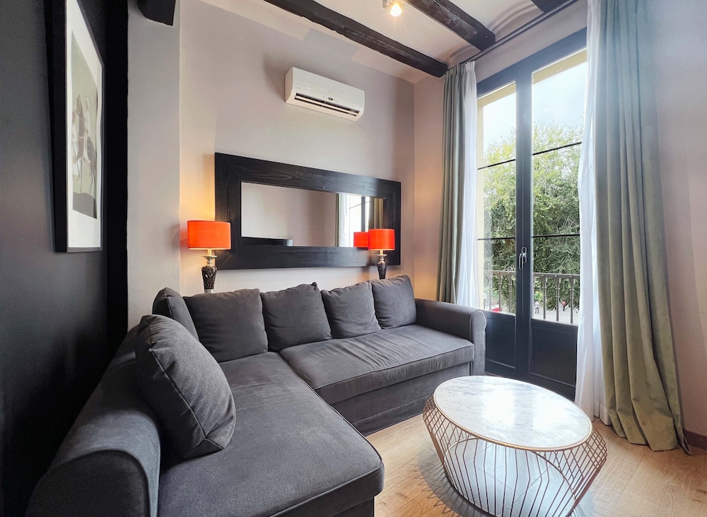 Apartment (1 Bedroom)