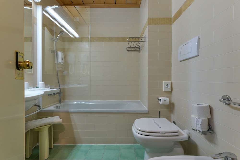 Classic Double Room - Photo 50