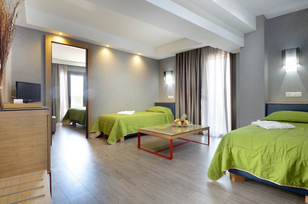 Family Suite - Photo 8