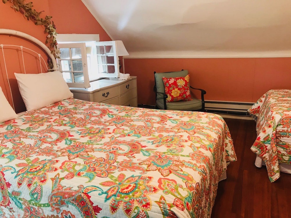 Room (Iris' Room) photo 1