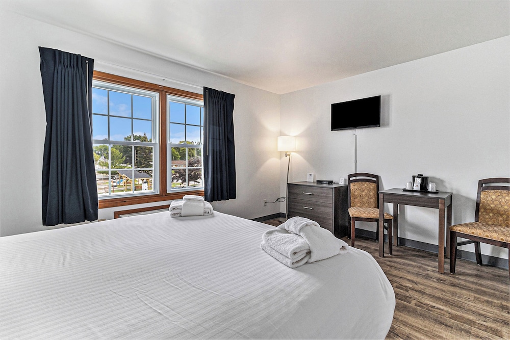 Standard Room, 1 Queen Bed, Park View