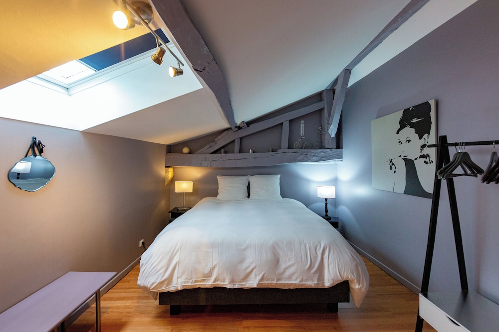 Hepburn Classic Double Room photo 1