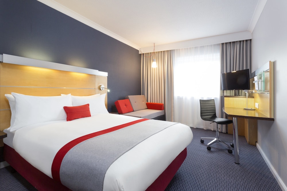Standard Room, 1 Double Bed with Sofa bed (Free Hot Breakfast) - Photo 1