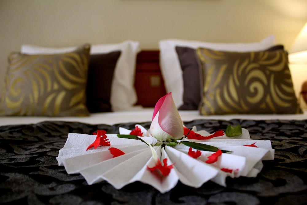 Executive Room - Photo 3