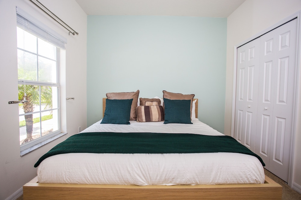 Townhome, 4 Bedrooms