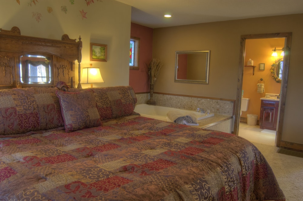 Deluxe Cottage, 1 King Bed, Non Smoking, Jetted Tub