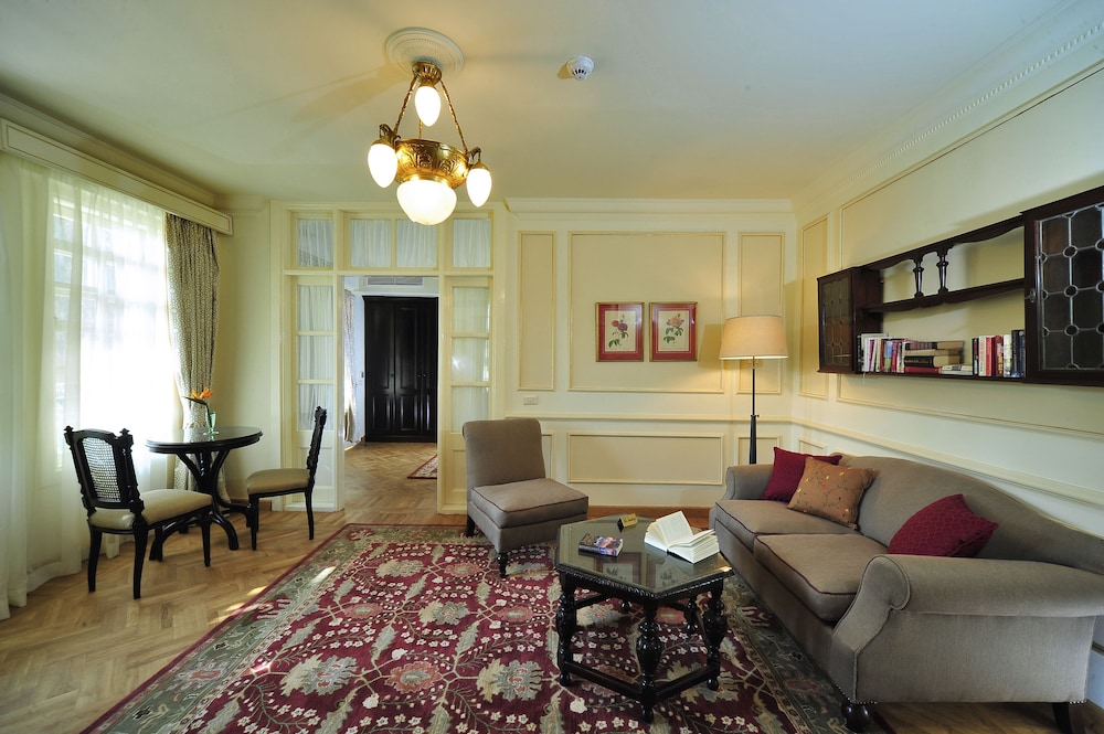 Premier Suite, Garden View, Garden Area photo 3