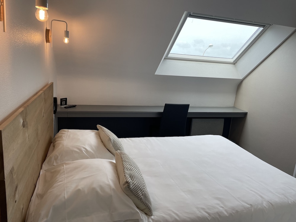 Classic Single Room