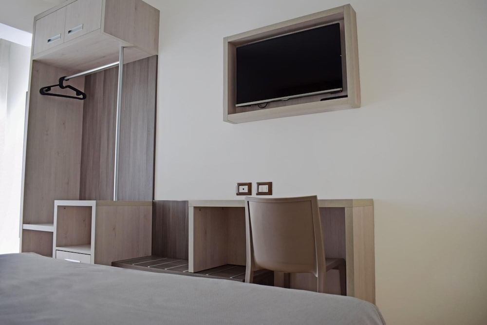 Single Room photo 2