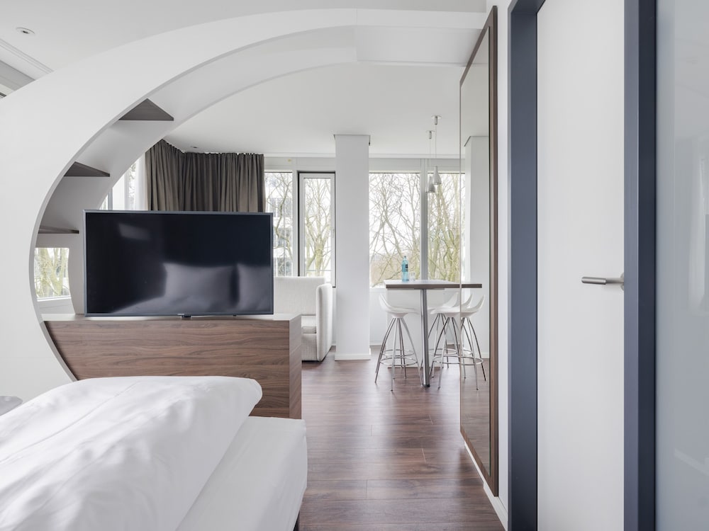 XL Studio, Kitchenette, Sofa Bed photo 2