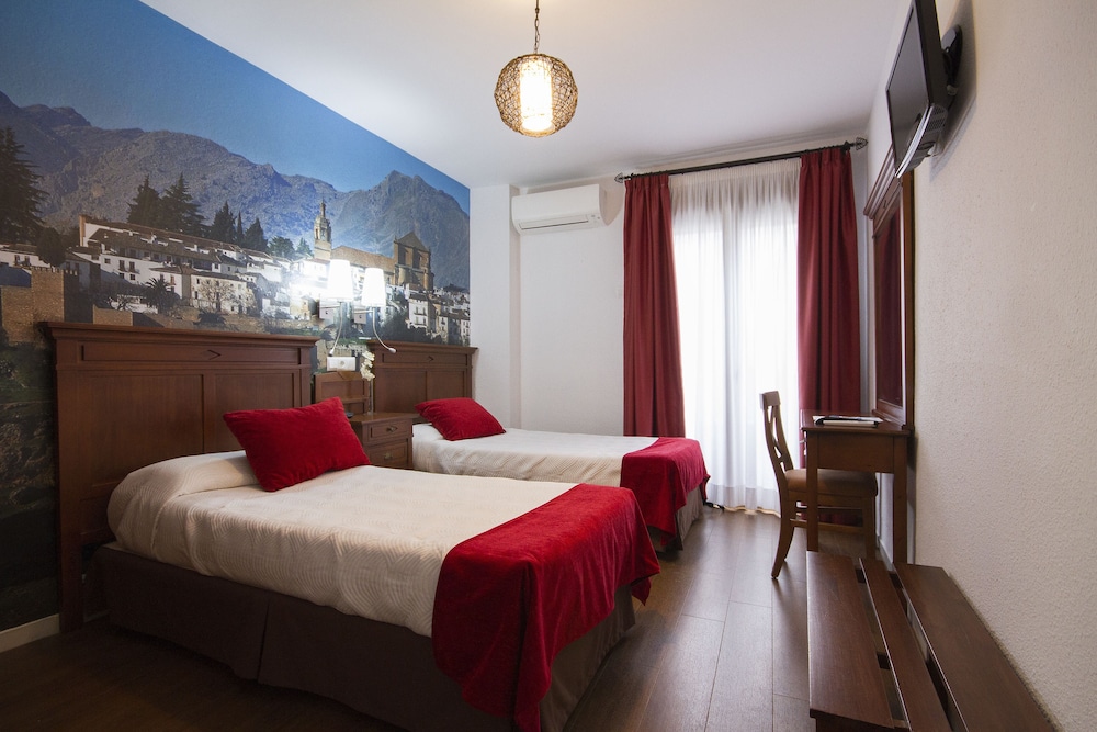 Standard Double Room (Double Room 2 beds )