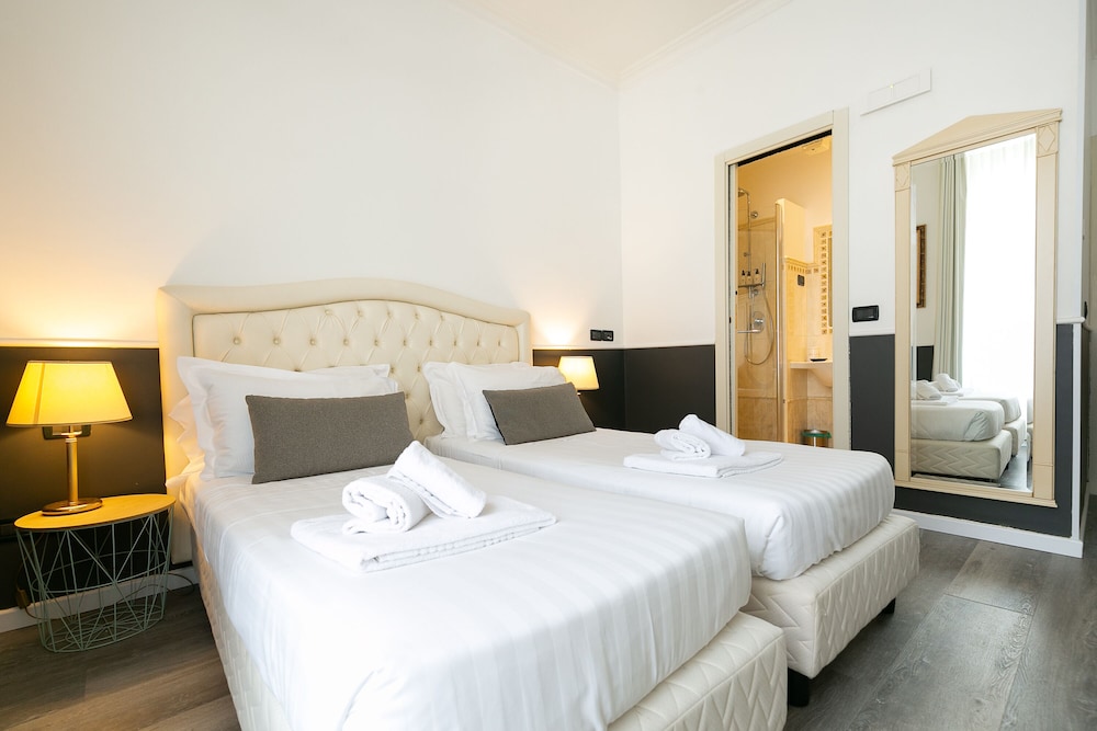 Luxury Double Room photo 2