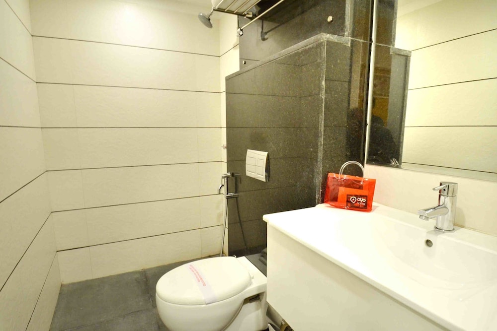 Standard Double Or Twin Room, 1 Double Bed, Private Bathroom photo 2
