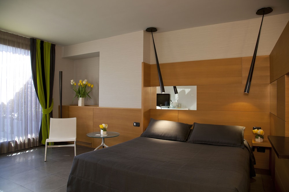 Junior Studio Suite photo 1