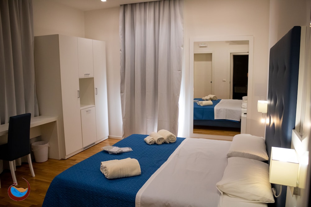 Double or Twin Room photo 3