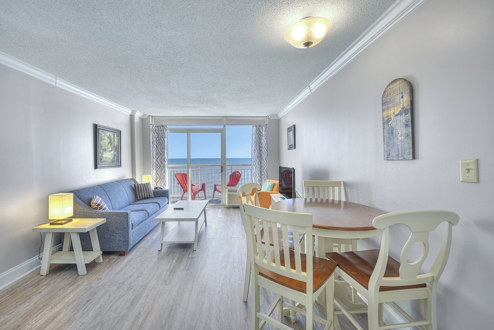 Condo, 1 Bedroom, Balcony, Oceanfront (716)
