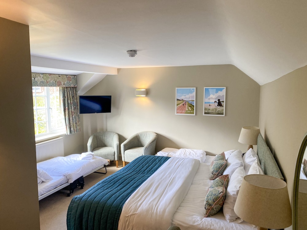 Family Quadruple Room photo 3