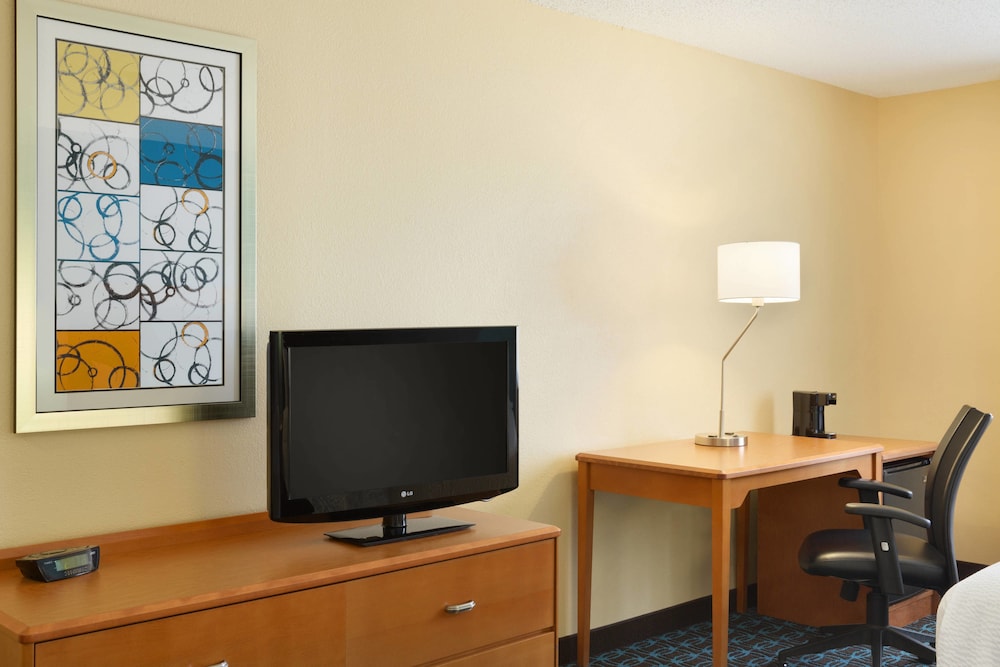 Room, 2 Queen Beds - Photo 2