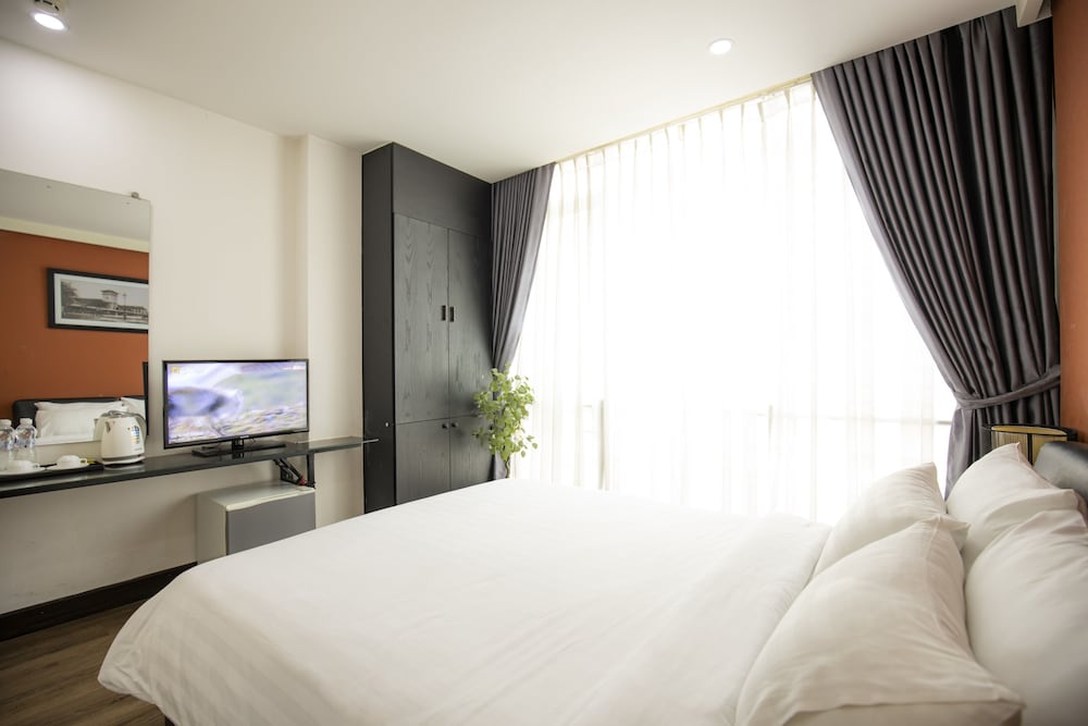Premium Double Room, City View