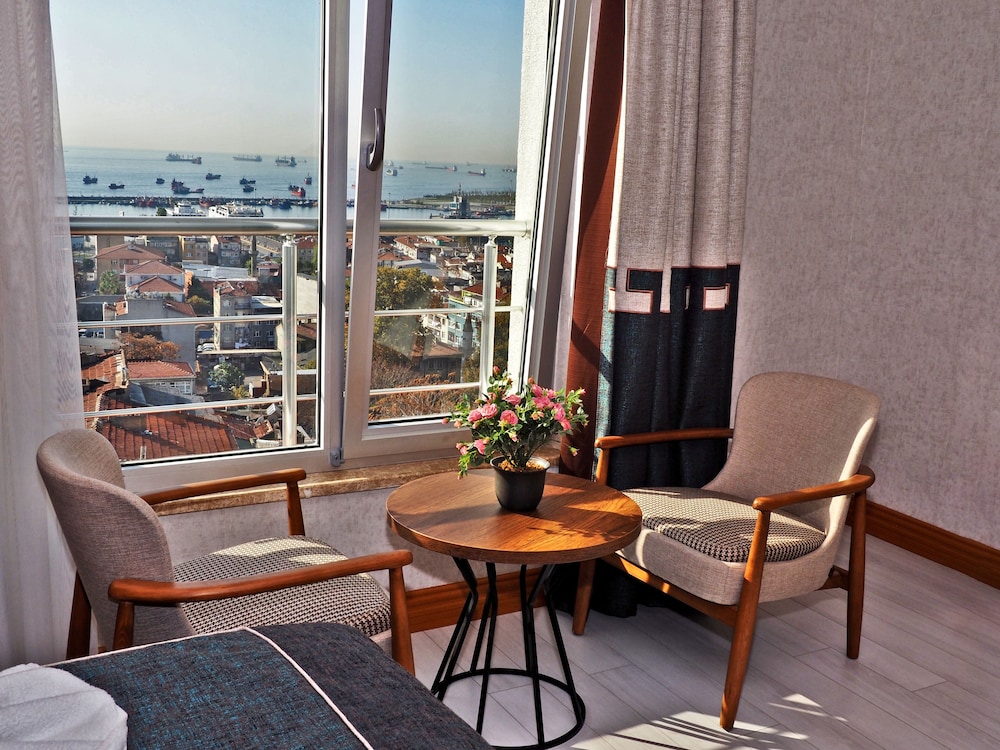 Superior Double or Twin Room photo 2