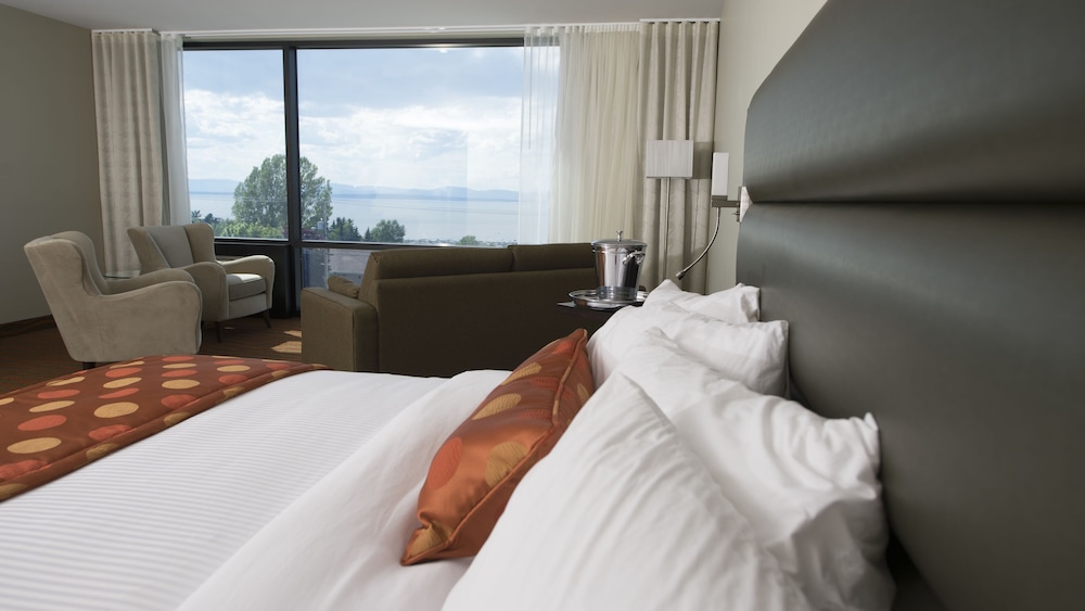Mezzanine suite 1 king bed - Photo 1
