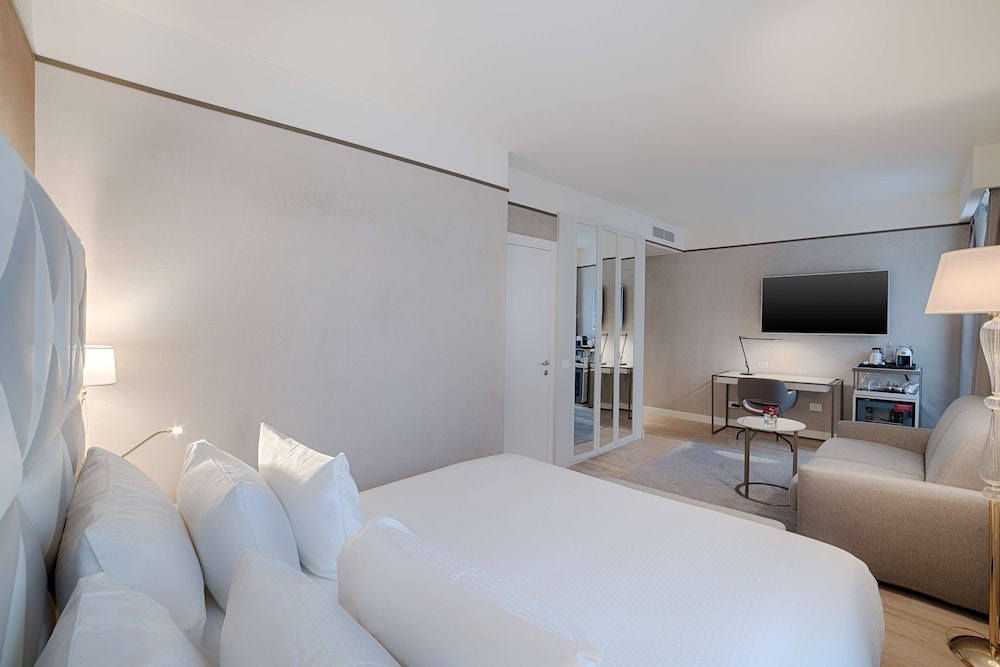 Superior Room - Photo 8