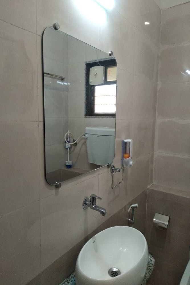 Deluxe Room - Photo 2