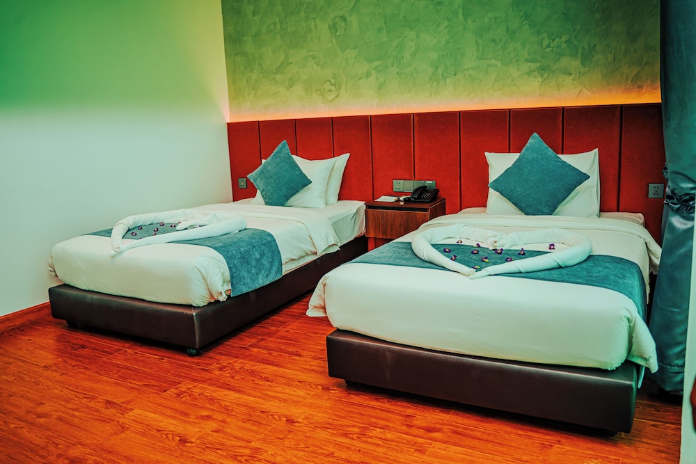 Deluxe Twin Room, 2 Bedrooms, Sea View photo 3