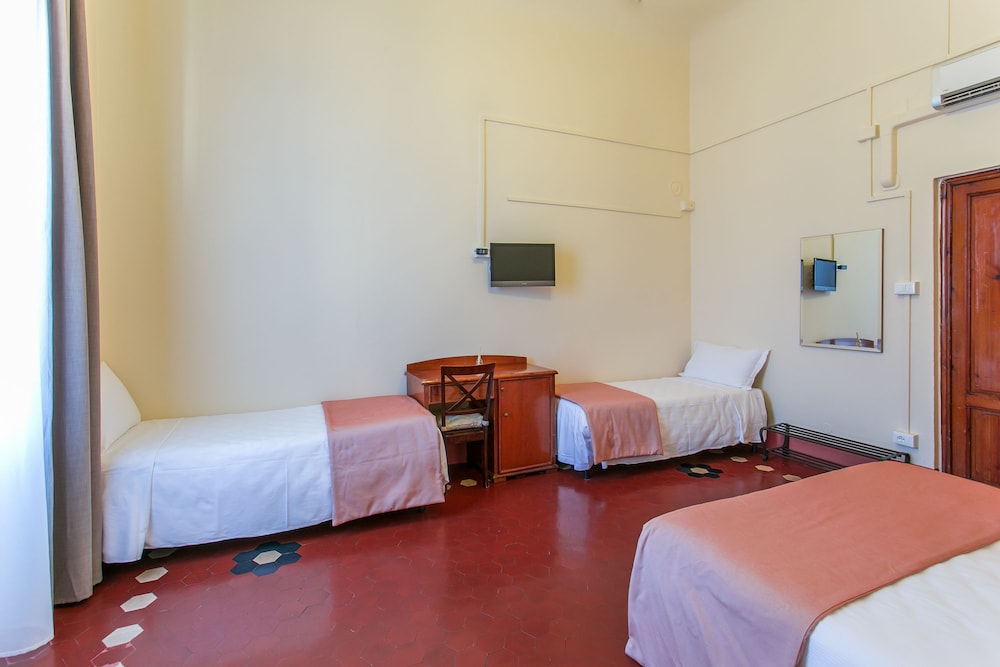 Comfort Quadruple Room photo 3