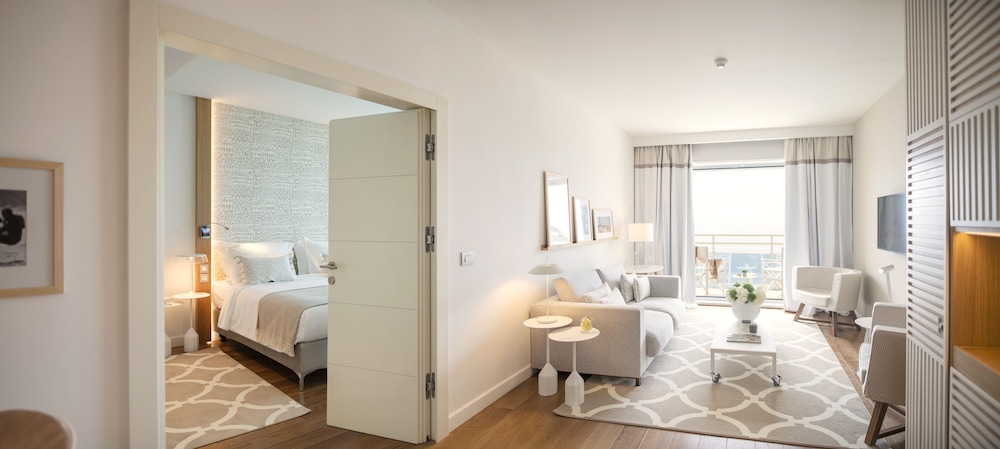 Deluxe Suite, Sea View