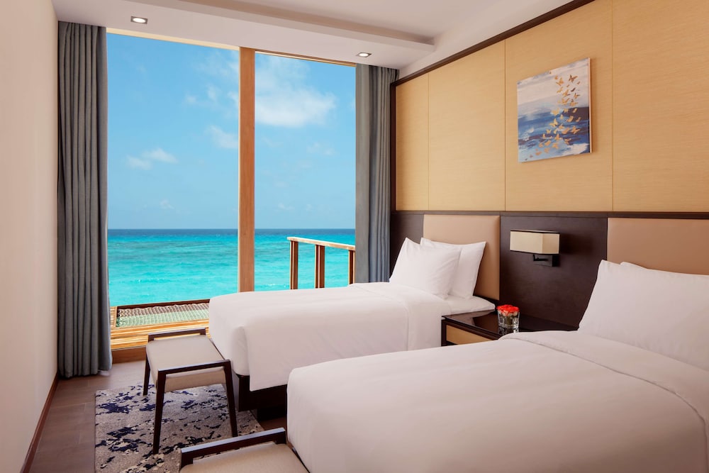 Three bedroom water villa with private pool & free access to VIP seaplane lounge on arrival - Photo 6