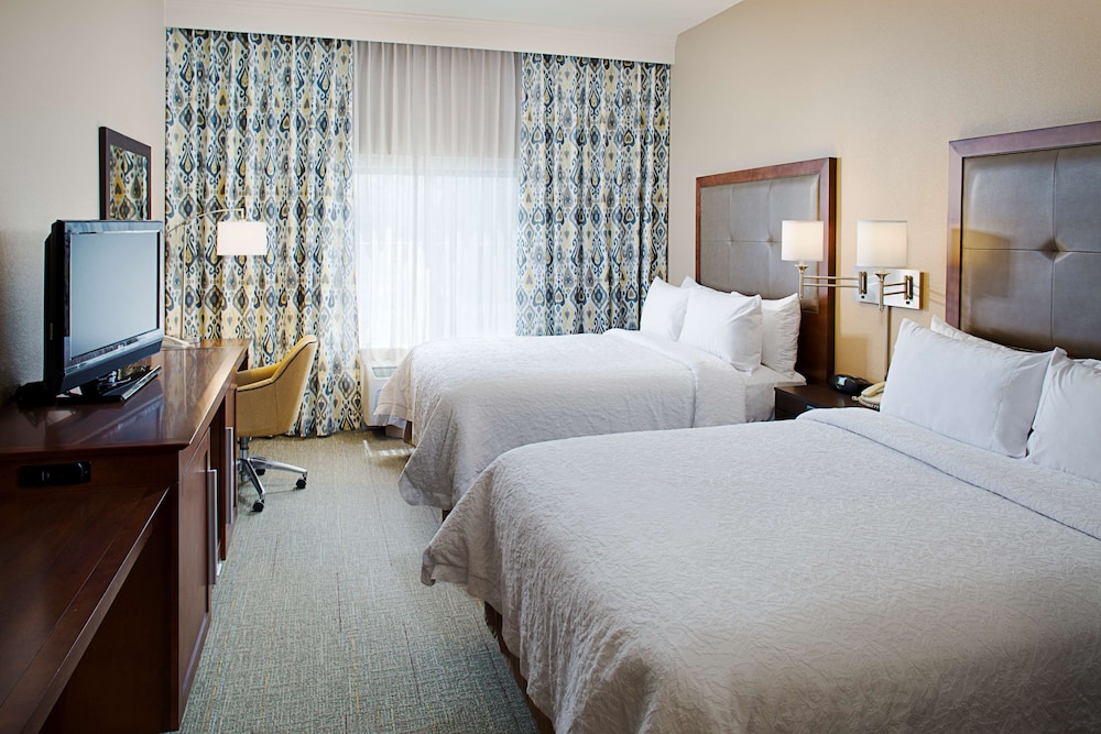 Room, 2 Queen Beds, Accessible, Non Smoking - Photo 2
