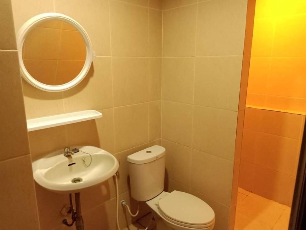 Standard King Room photo 2