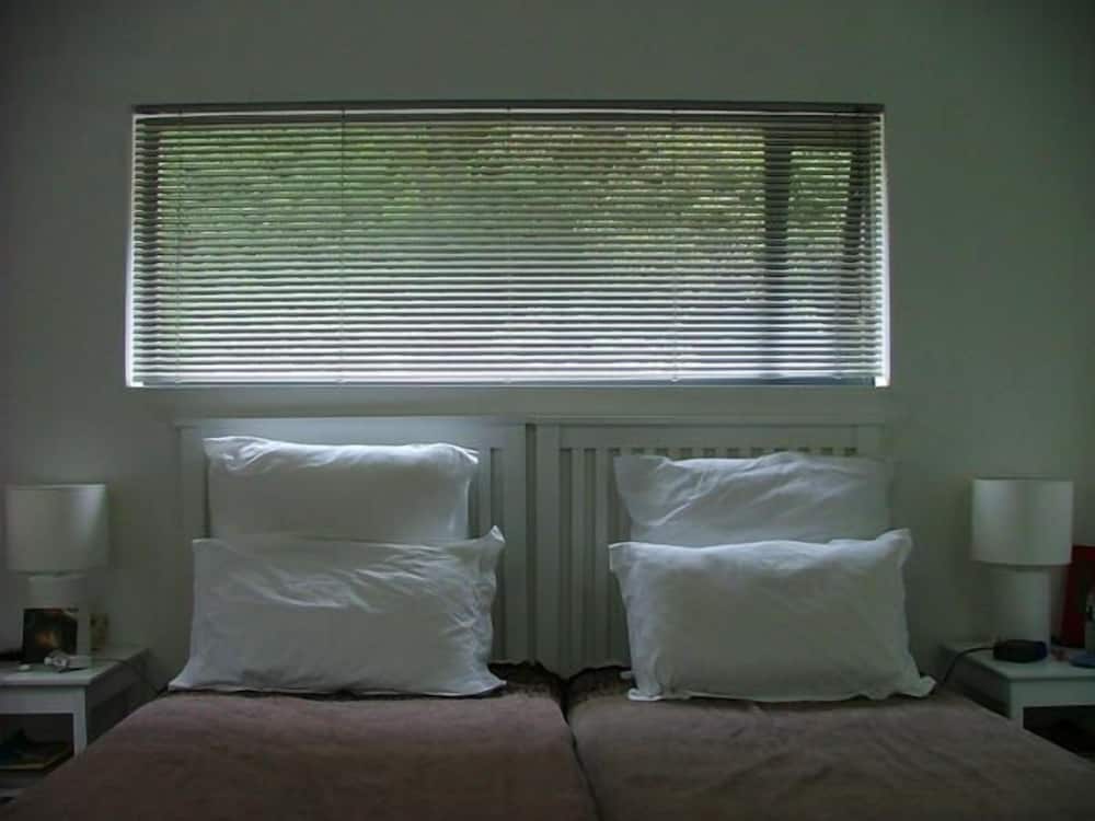 Two Bedroom Queen Suite photo 1