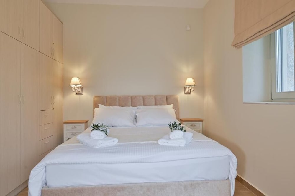 Two Bedroom Residence - B1 photo 1