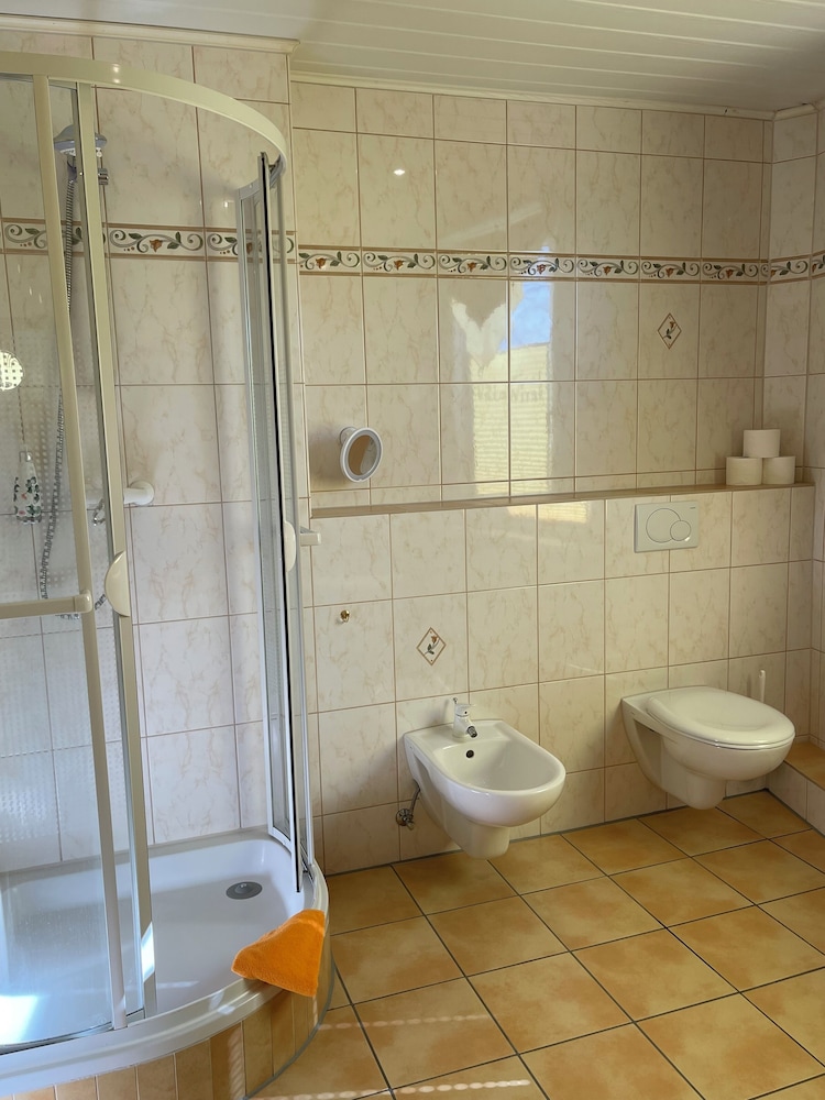 Deluxe Double or Twin Room photo 3