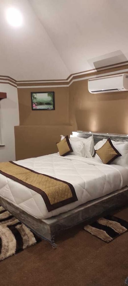 Premium Double Room, 1 Double Bed, Smoking, Garden View photo 3