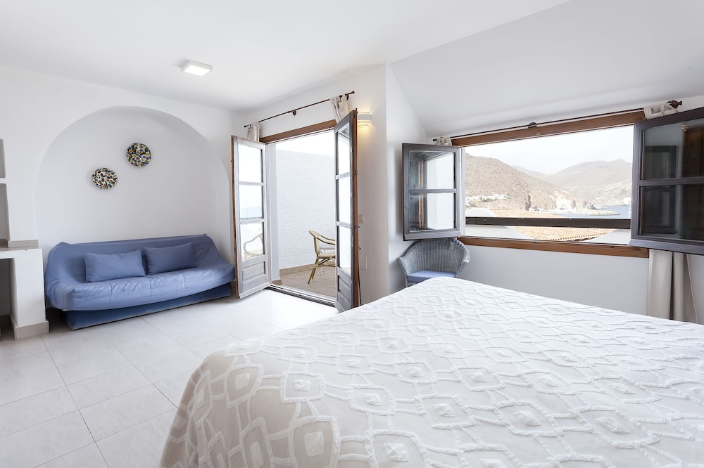 Double or Twin Room (2Adults+1Child-Annex OR Main Building) photo 3