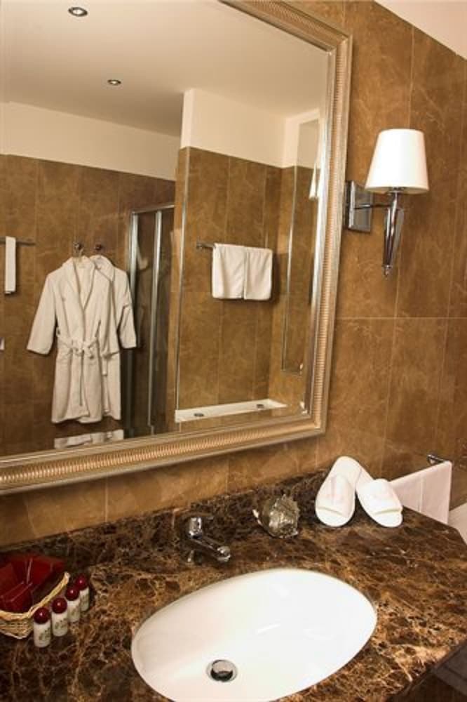 Suite, Sea View (beach access included) - Photo 8