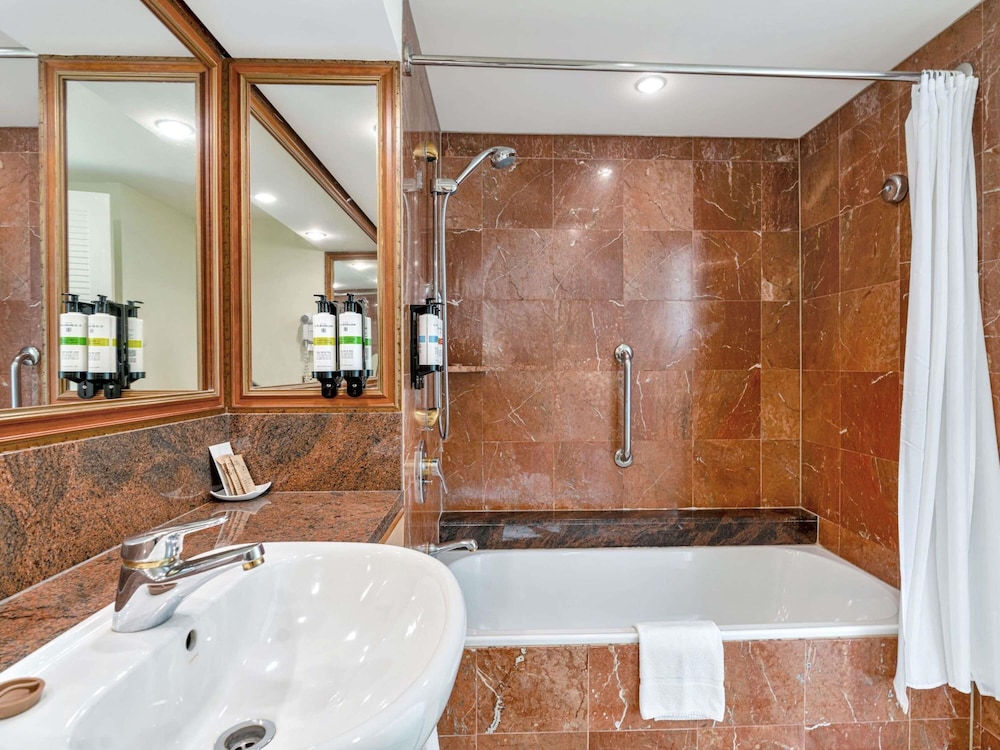 Executive Suite, Mountain View