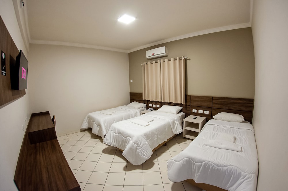 Deluxe Triple Room photo 3