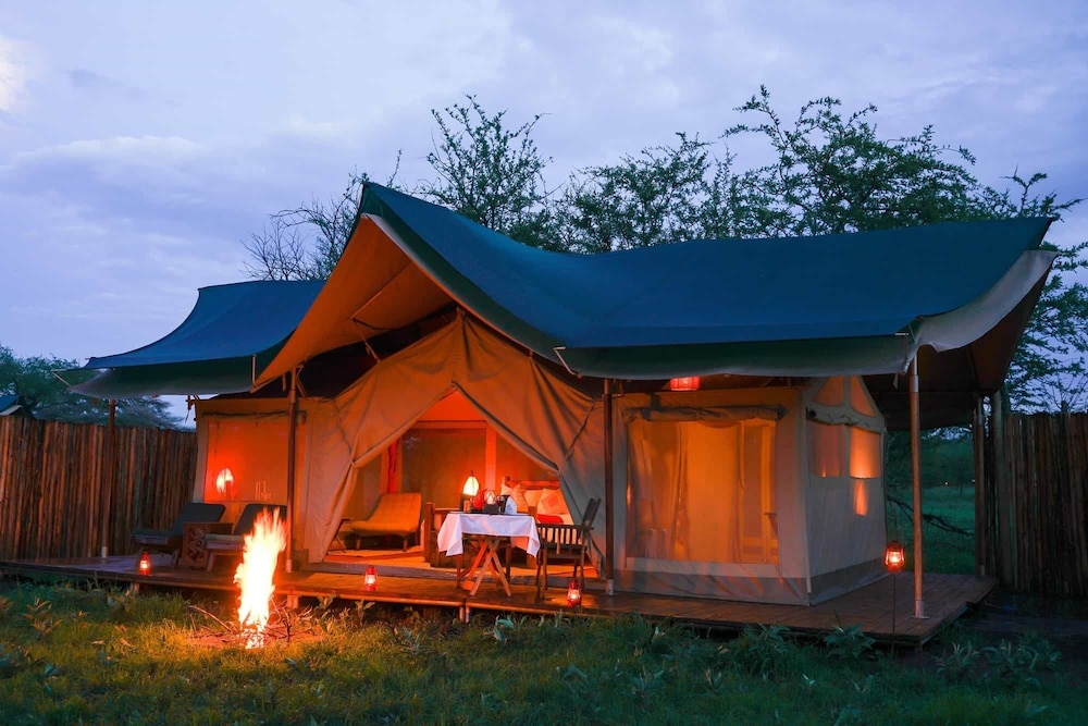 Luxury Tent photo 2