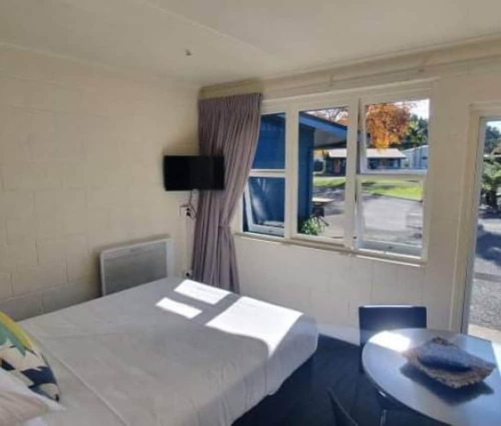 Motel One Bedroom Family photo 1