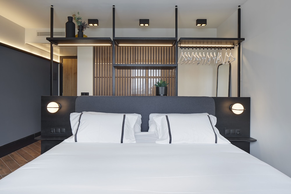 Deluxe Double Room photo 2