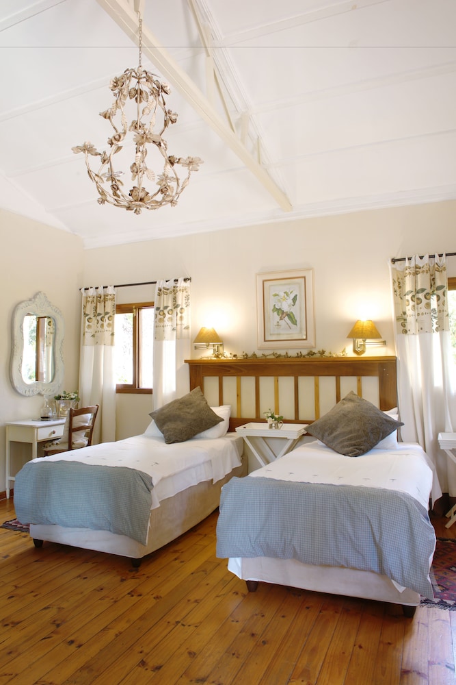 Family Suite, 2 Bedrooms, Garden View photo 1