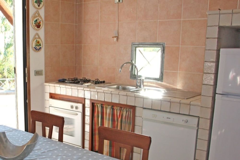 House, 3 Bedrooms photo 3