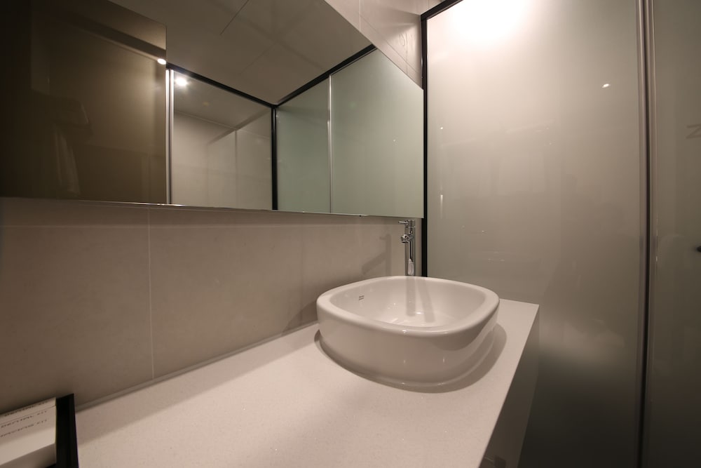 Deluxe Double Room - Photo 12